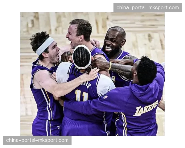 裁判报告：昨日国王湖人最后两分钟共出现三次漏判