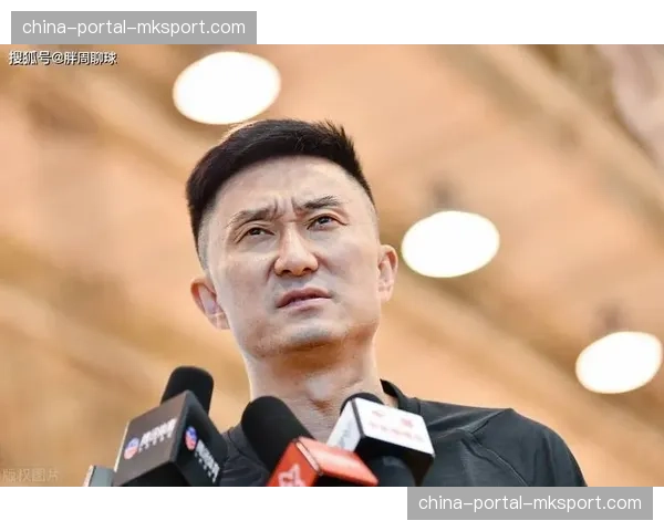 为悼念俱乐部功勋,长春亚泰本轮将佩戴特制臂章出战 为悼念俱乐部功勋,长春亚泰本轮将佩戴特制臂章出战
